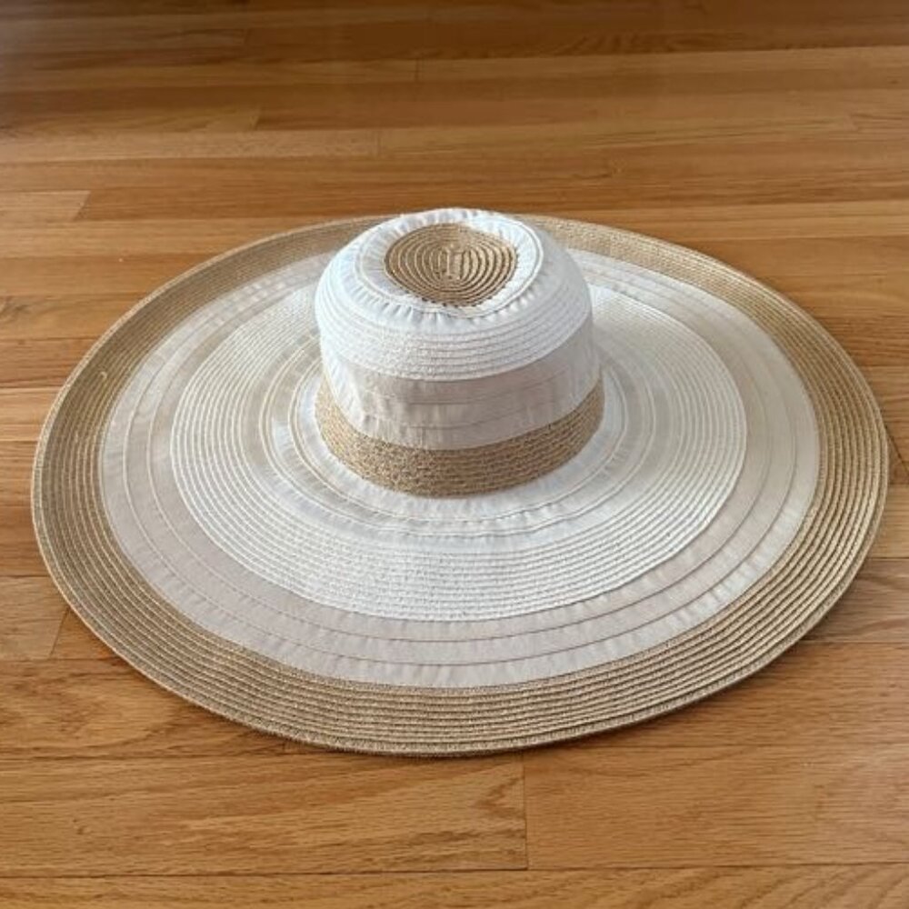 August Wide-brim Floppy Sun Hat